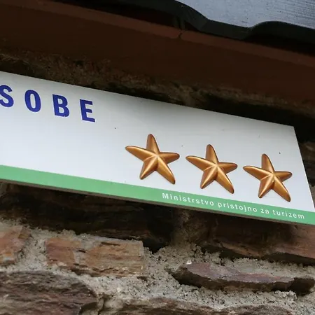 Casa de hóspedes Pod Orehi 3*