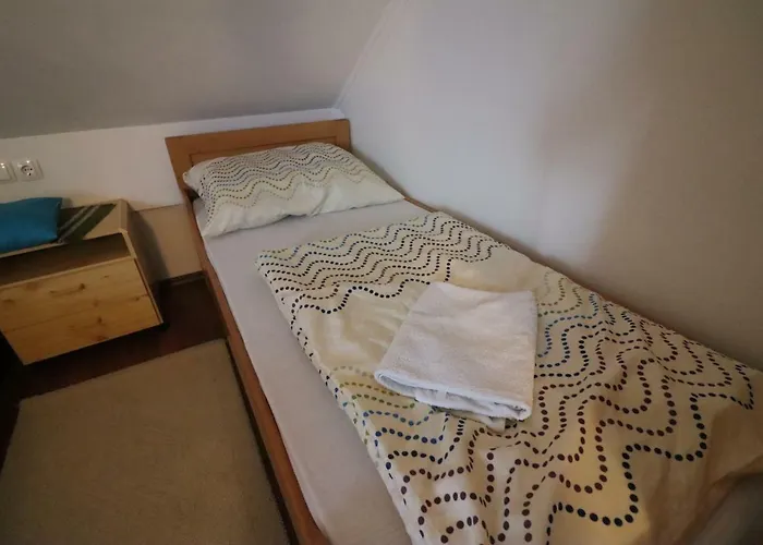 Pod Orehi 3* Loče pri Poljčanah